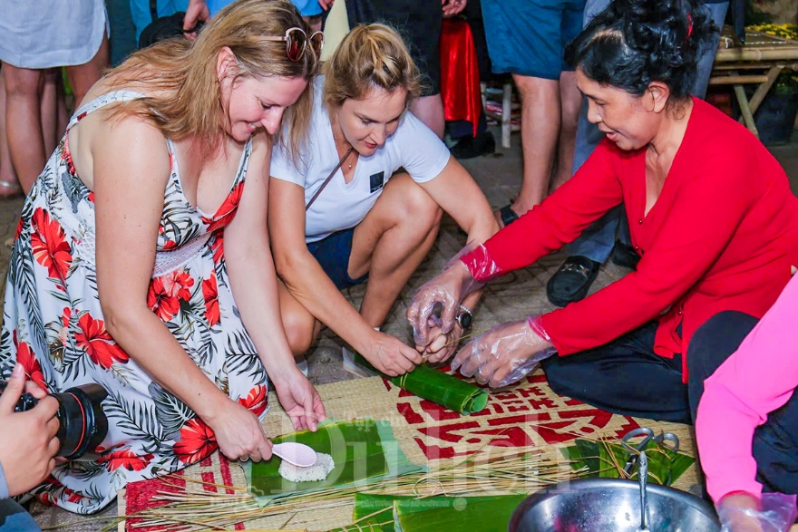 tet viet - nen tang van hoa kien tao quyen luc mem quoc gia - 5